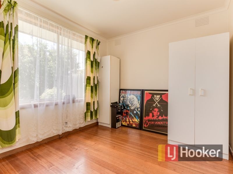 23 Evelyne Avenue, Cranbourne VIC 3977