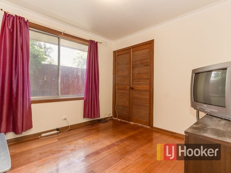 23 Evelyne Avenue, Cranbourne VIC 3977