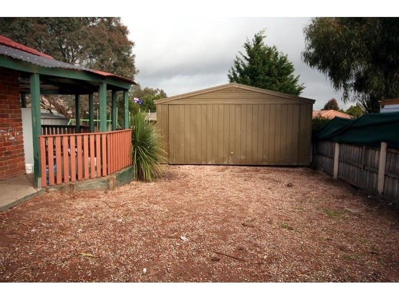 4 Wisteria Court, Cranbourne North VIC 3977