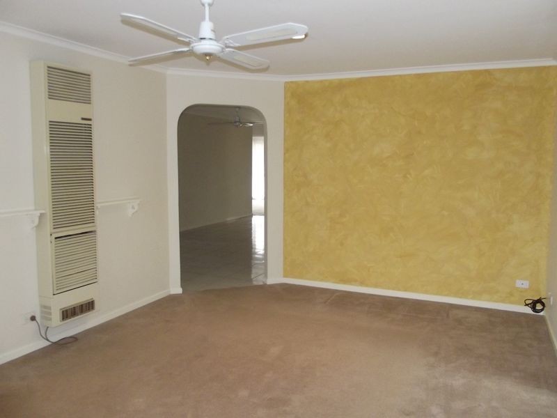 19 Elda Court, Cranbourne North VIC 3977
