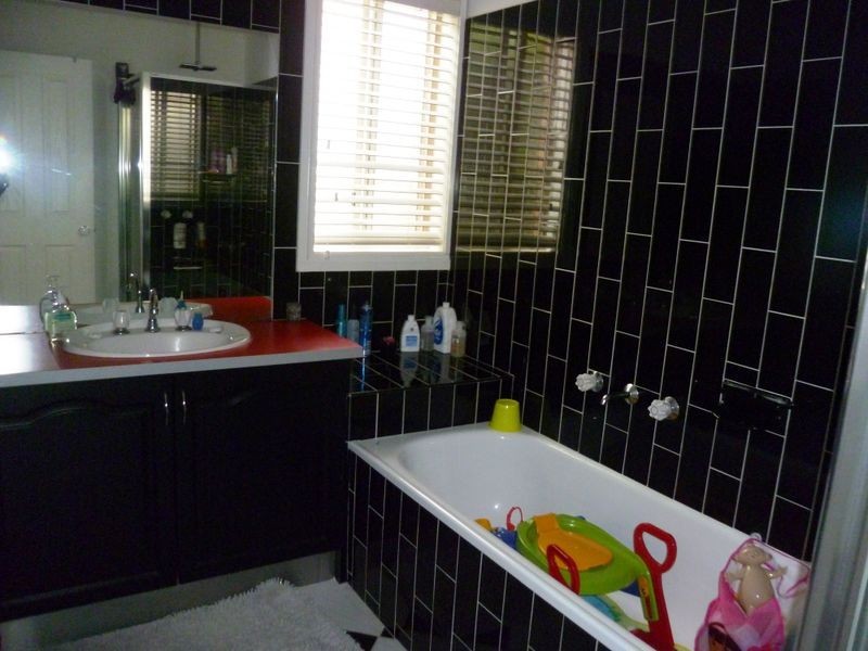 121 Majestic Blvd, Cranbourne VIC 3977