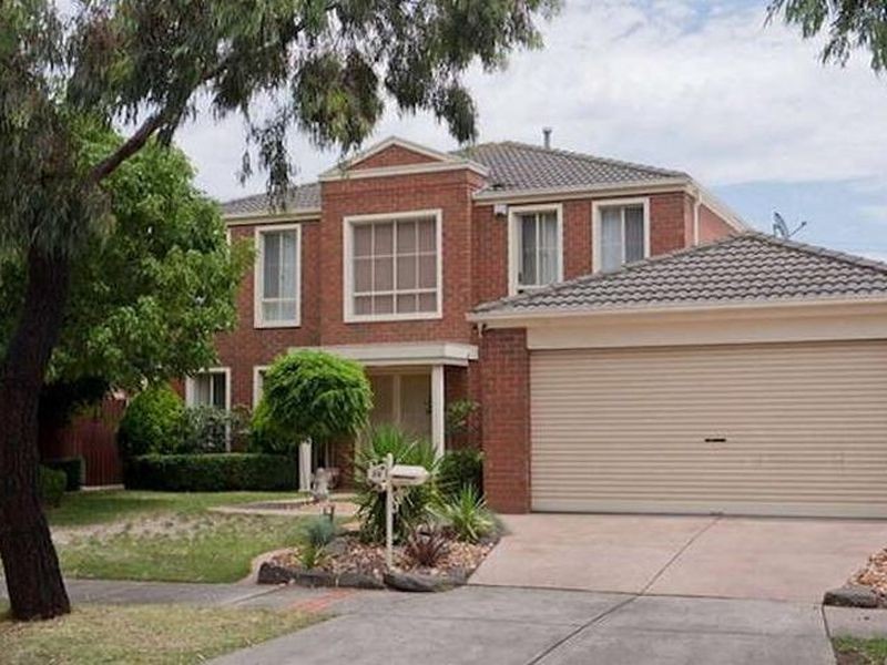 29 Banyalla Drive, Cranbourne VIC 3977