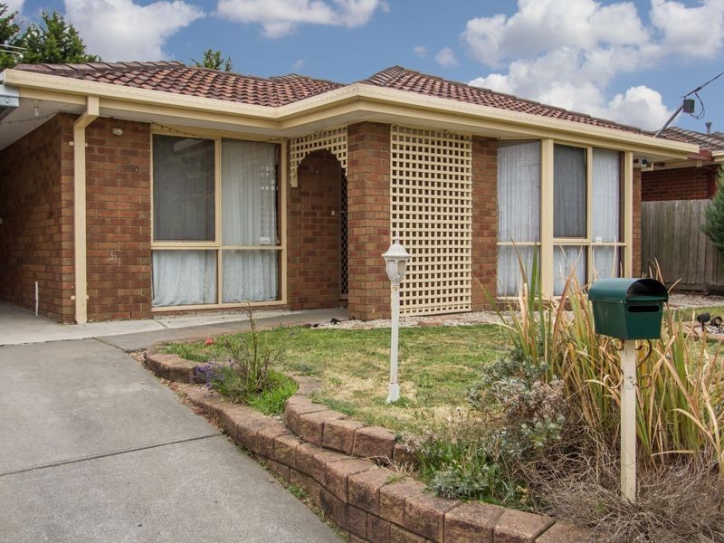 3 Bates Street, Cranbourne West VIC 3977