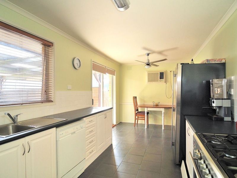 6 Ardmore Street, Cranbourne VIC 3977