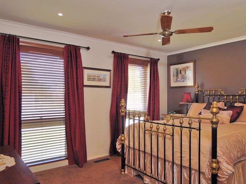 6 Ardmore Street, Cranbourne VIC 3977
