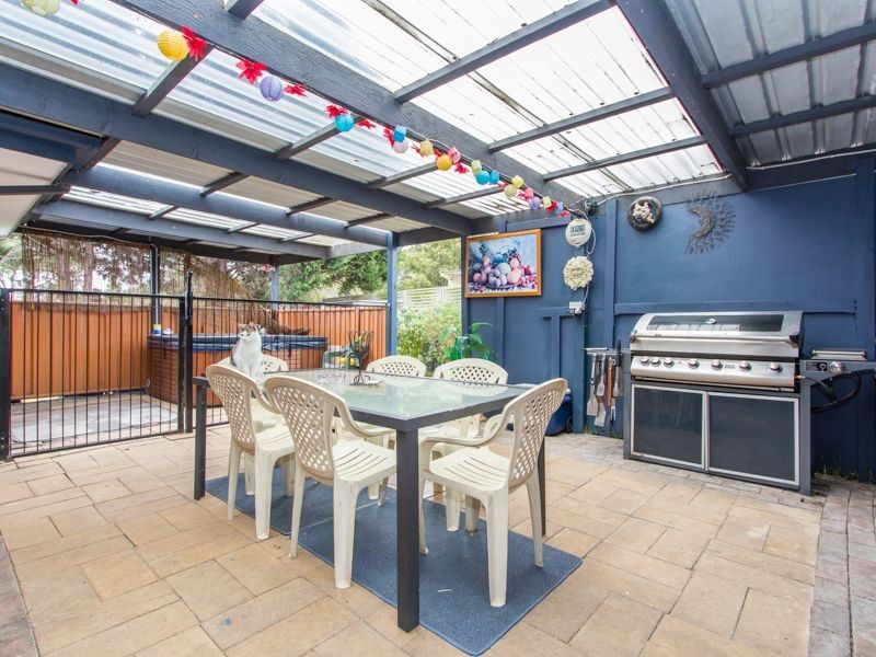 5 Franks Way, Cranbourne North VIC 3977