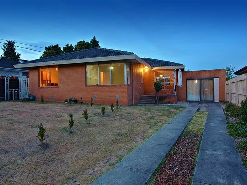 13 Teal Court, Dandenong North VIC 3175