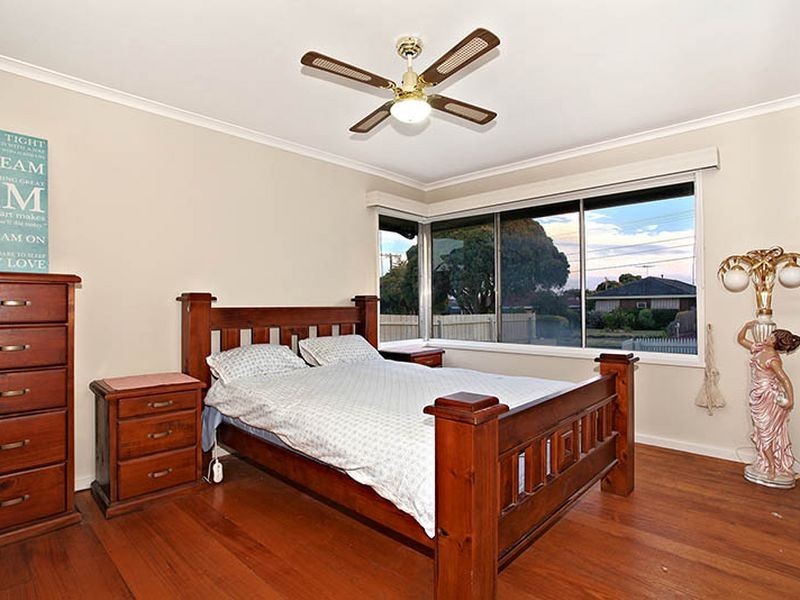 13 Teal Court, Dandenong North VIC 3175