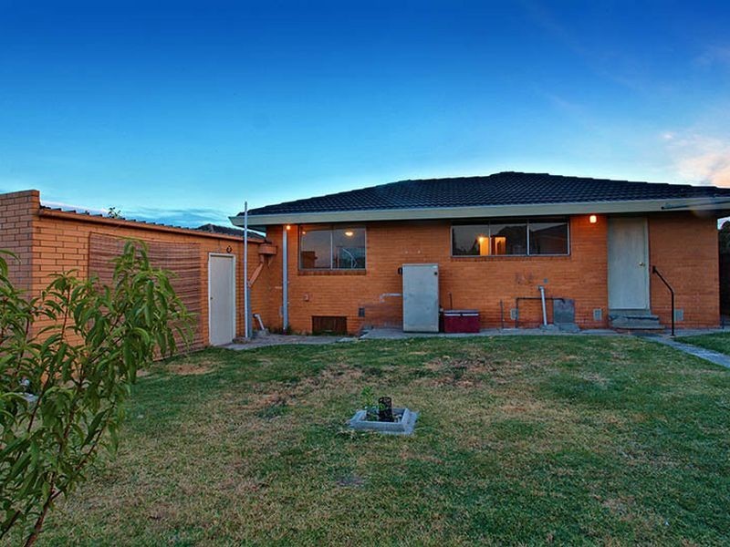 13 Teal Court, Dandenong North VIC 3175