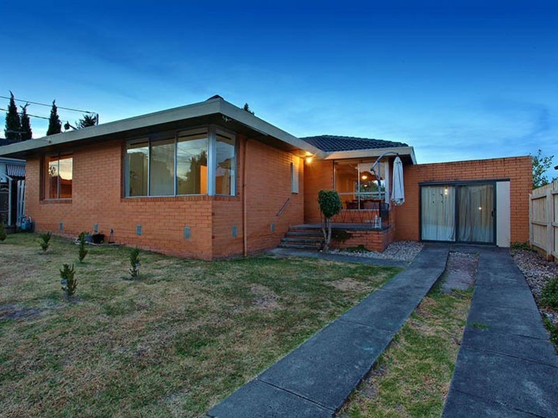 13 Teal Court, Dandenong North VIC 3175