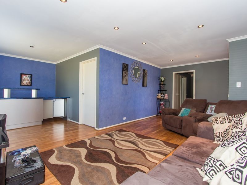13 Dunbar Avenue, Cranbourne VIC 3977