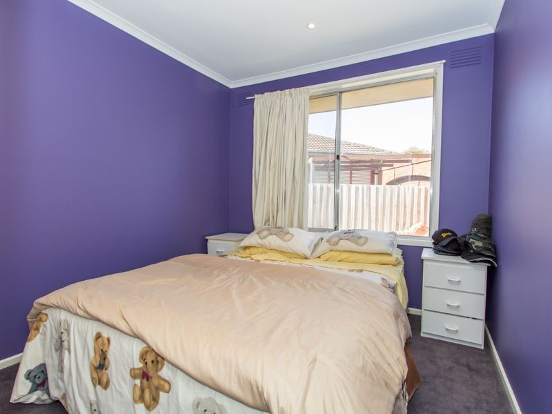 13 Dunbar Avenue, Cranbourne VIC 3977
