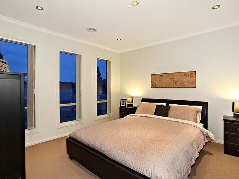 37 Lockwood Rise, Lynbrook VIC 3975