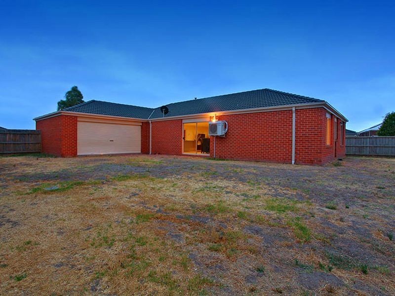 37 Lockwood Rise, Lynbrook VIC 3975