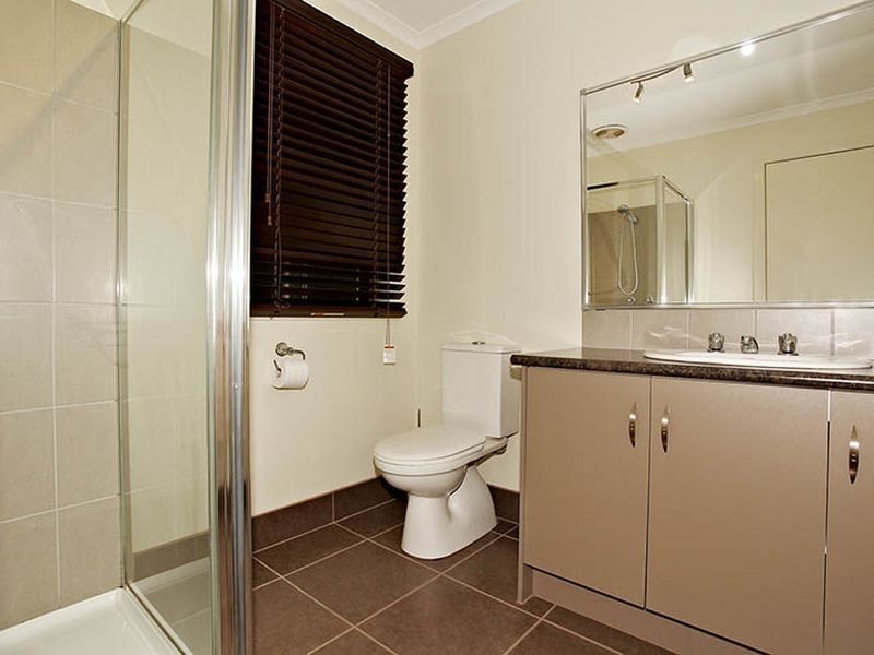 37 Lockwood Rise, Lynbrook VIC 3975