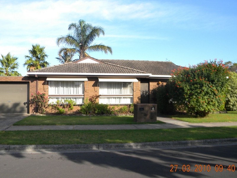 52 Cochrane Street, Cranbourne VIC 3977