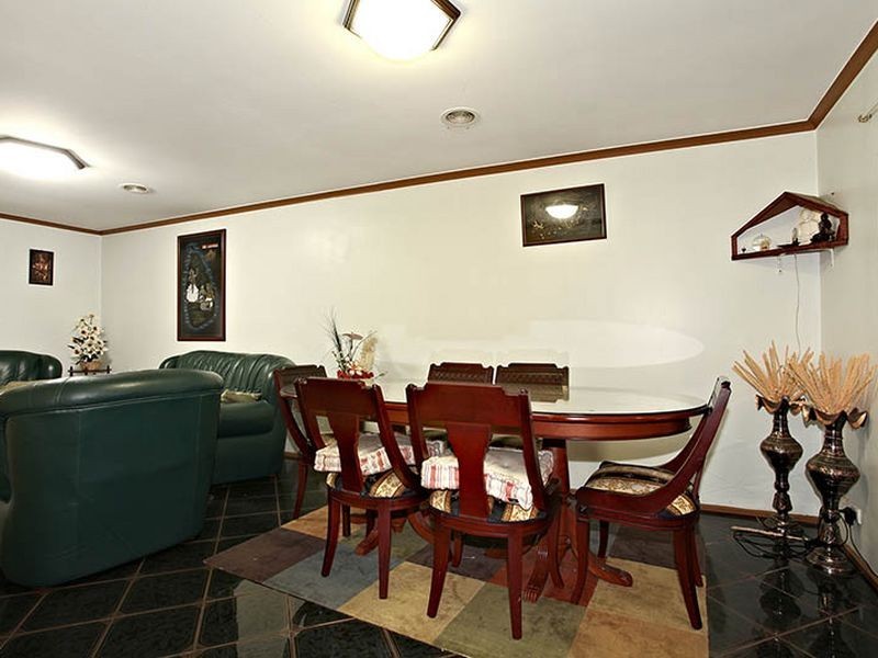 25 Endeavour Drive, Cranbourne North VIC 3977