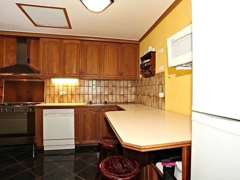 25 Endeavour Drive, Cranbourne North VIC 3977