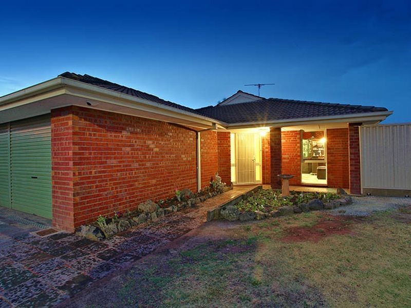 Cranbourne North VIC 3977