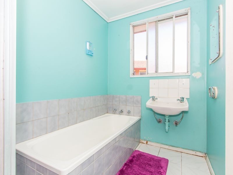 5 Fairbairn Road, Cranbourne VIC 3977