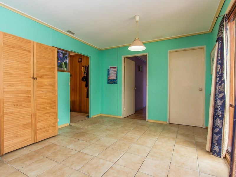 5 Fairbairn Road, Cranbourne VIC 3977