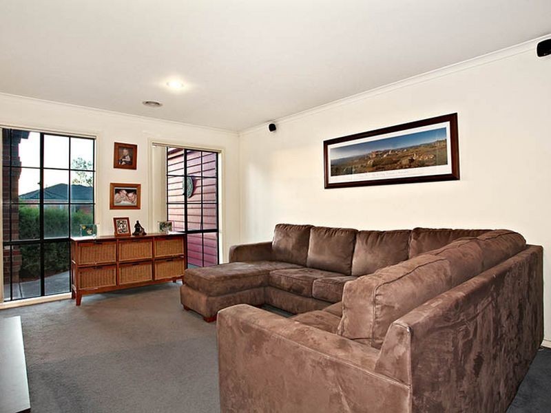 20 Chardonnay Drive, Skye VIC 3977