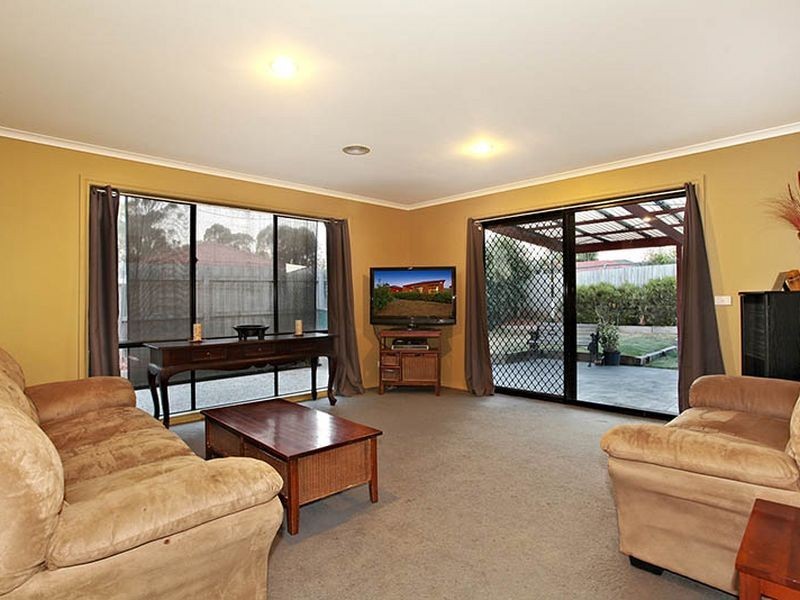 20 Chardonnay Drive, Skye VIC 3977