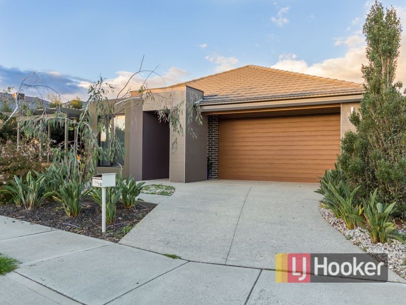 10 Kindred Avenue, Cranbourne North VIC 3977