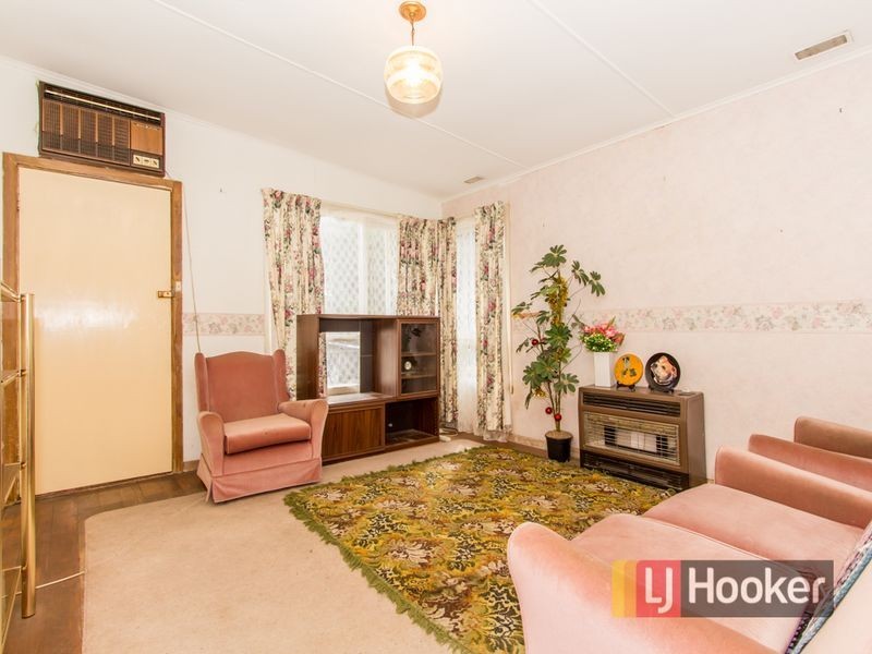 24 Taylor Street, Cranbourne VIC 3977