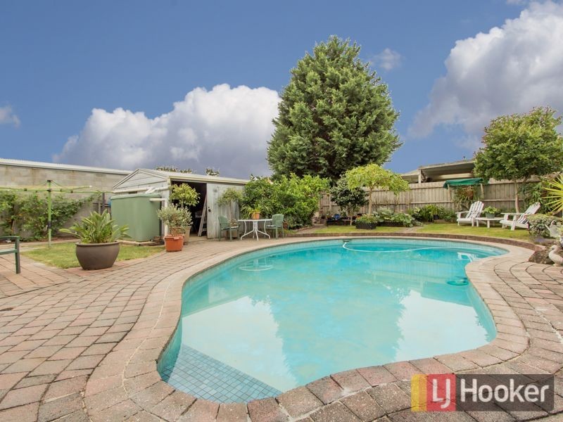 11 Roma Avenue, Cranbourne VIC 3977