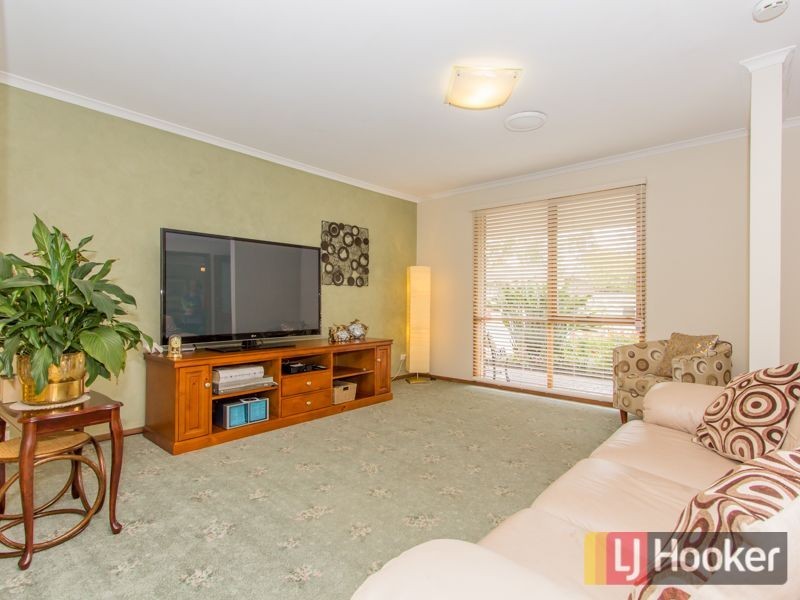 11 Roma Avenue, Cranbourne VIC 3977