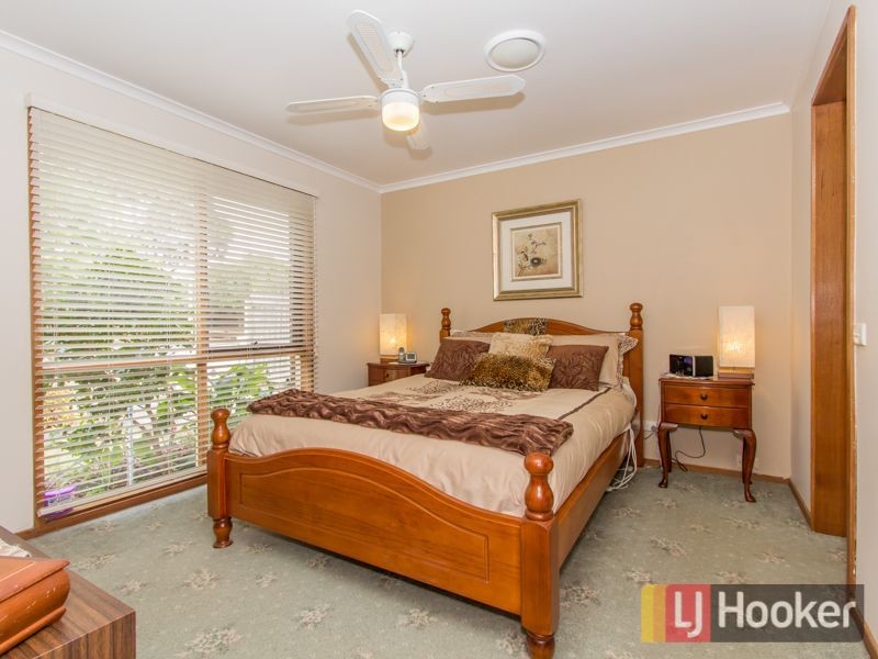 11 Roma Avenue, Cranbourne VIC 3977