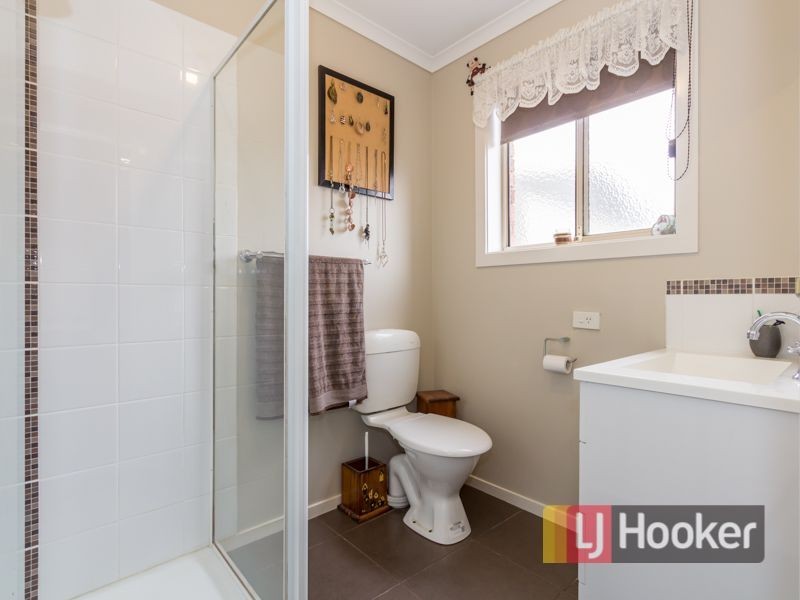 48 Bernborough Avenue, Cranbourne West VIC 3977