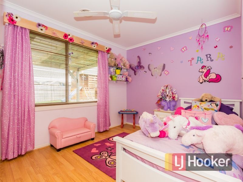 48 Bernborough Avenue, Cranbourne West VIC 3977