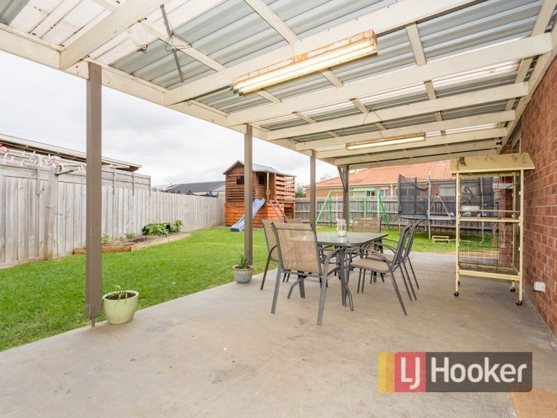 48 Bernborough Avenue, Cranbourne West VIC 3977