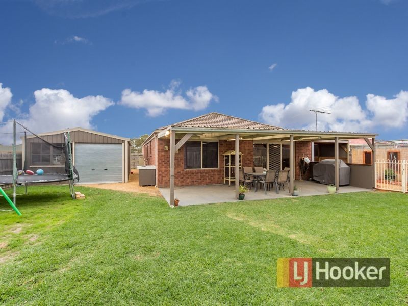 48 Bernborough Avenue, Cranbourne West VIC 3977
