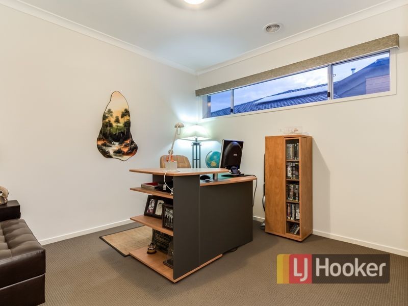 16 William Thwaites Boulevard, Cranbourne North VIC 3977