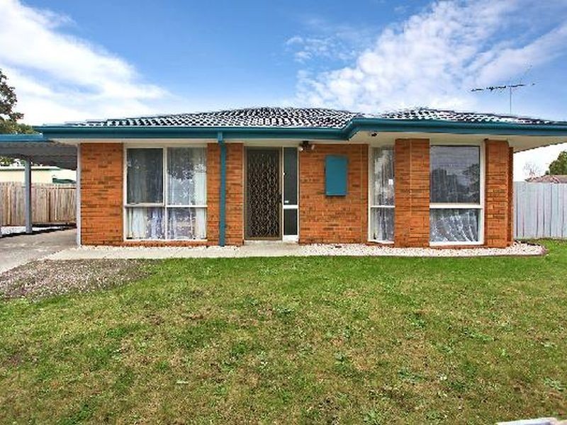 1/81 Endeavour Drive, Cranbourne North VIC 3977