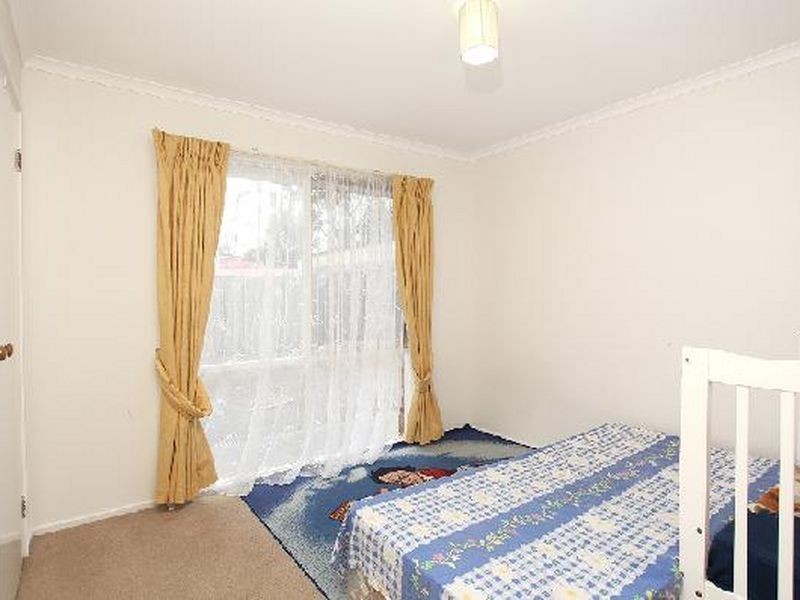 1/81 Endeavour Drive, Cranbourne North VIC 3977