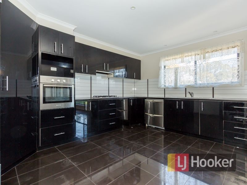 4/21 Elizabeth Street, Cranbourne North VIC 3977