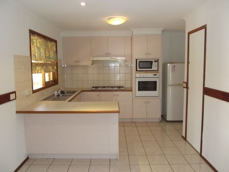 3 Bates Street, Cranbourne West VIC 3977