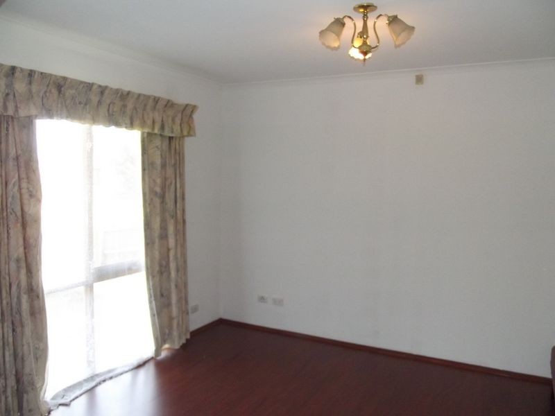 3 Bates Street, Cranbourne West VIC 3977