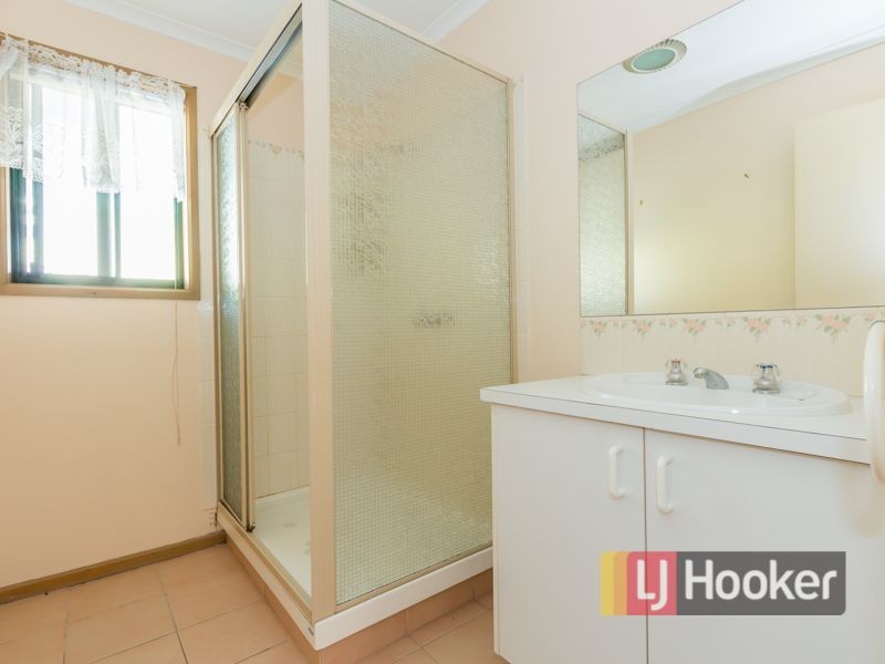 9 Isaac Court, Cranbourne West VIC 3977