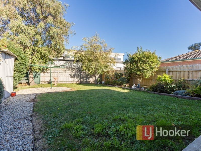 9 Isaac Court, Cranbourne West VIC 3977