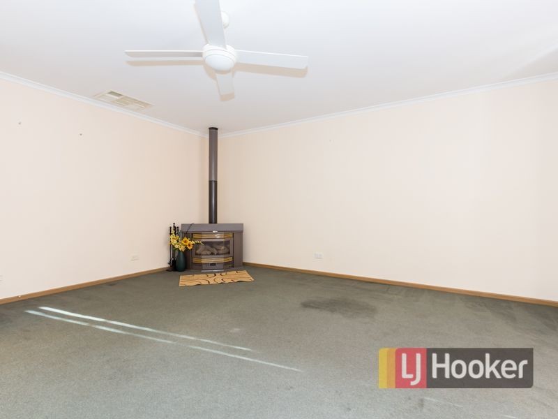 9 Isaac Court, Cranbourne West VIC 3977