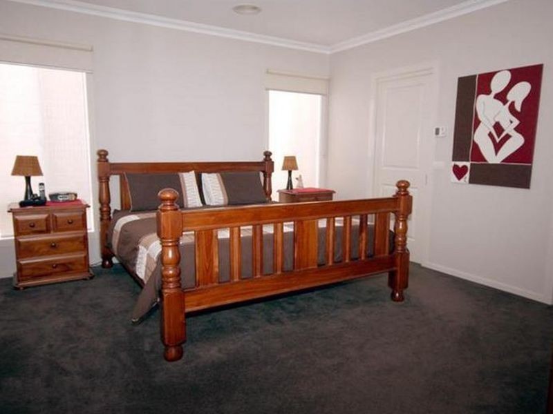 25 McCallum Drive, Cranbourne East VIC 3977