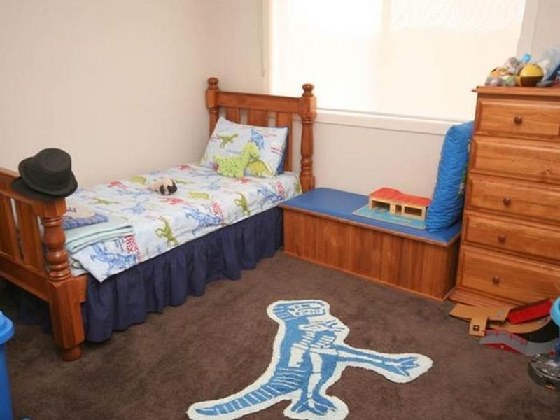 25 McCallum Drive, Cranbourne East VIC 3977