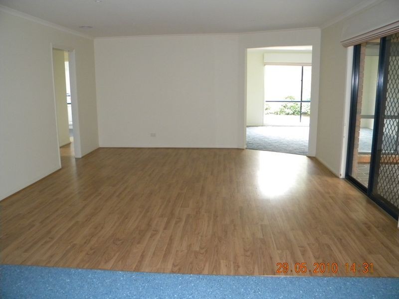 43 Golden Grove, Narre Warren VIC 3805