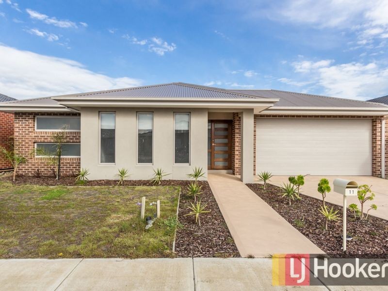 11 Hermes Avenue, Cranbourne West VIC 3977