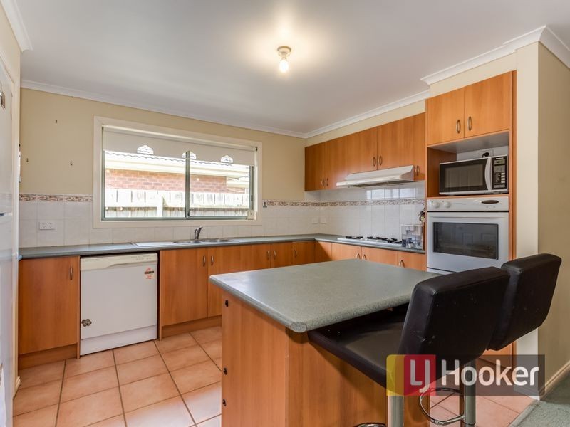 12 Pirita Place, Cranbourne West VIC 3977